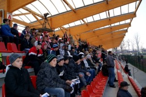 Kibicowanie na meczu w Brzegu - kadra Polski U-20 pokonaa rwienikw z Niemiec 1:0